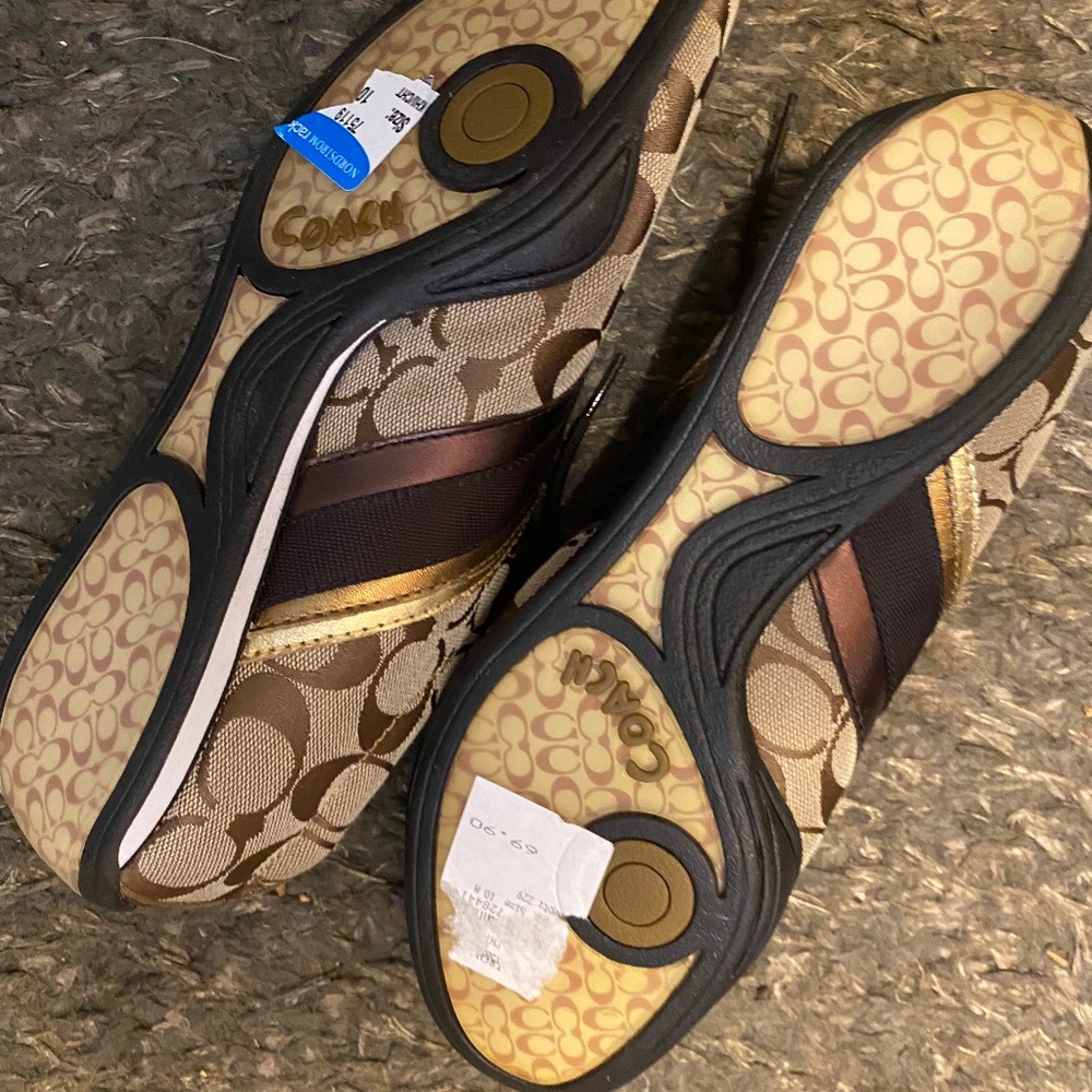 COACH size 10
